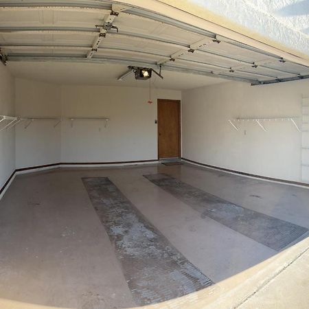 Townhouse, Two Car Garage, Fireplace Back Yard Las Cruces Extérieur photo