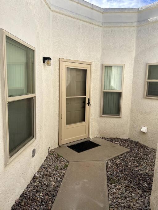 Townhouse, Two Car Garage, Fireplace Back Yard Las Cruces Extérieur photo