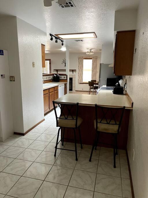 Townhouse, Two Car Garage, Fireplace Back Yard Las Cruces Extérieur photo