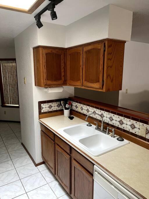 Townhouse, Two Car Garage, Fireplace Back Yard Las Cruces Extérieur photo