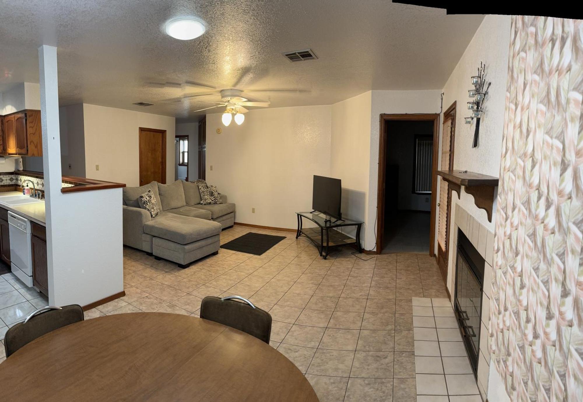 Townhouse, Two Car Garage, Fireplace Back Yard Las Cruces Extérieur photo